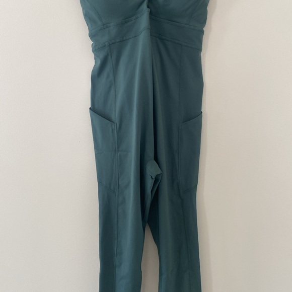 NWT Fabletics Oasis Twist Front Pocket 7/8 Jumpsuit Everpine Green Size M - Picture 5 of 14